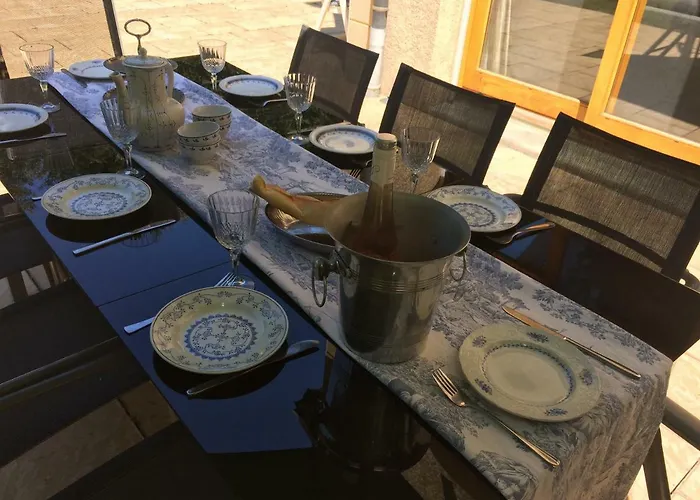 Strandhuisje Aan De Middellandse Zee * Les Mazures