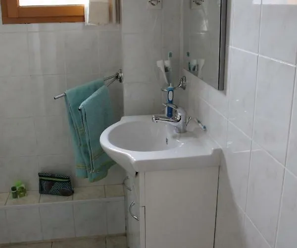 Strandhuisje Aan De Middellandse Zee * Les Mazures